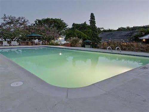 Paradise Beachfront Villas Rio Bueno Harbour Exterior foto